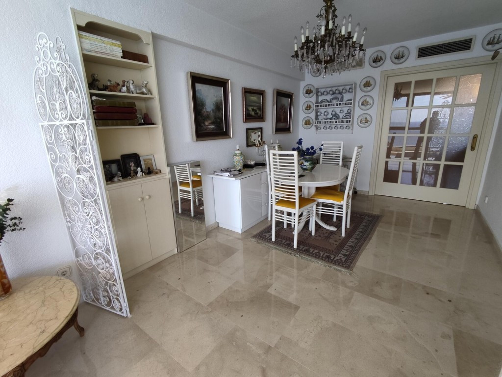 Se vende Apartamento Planta Media de 3 dormitorios en Costa Blanca, Alicante, España