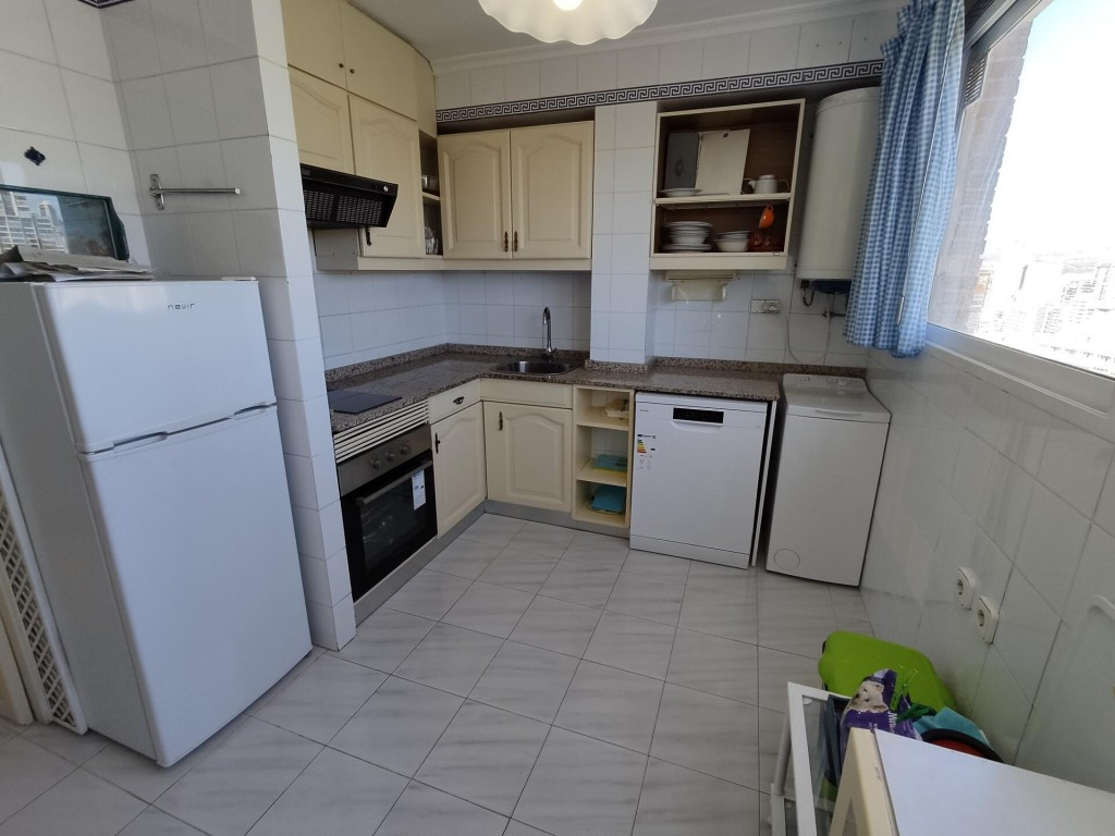 Se vende Apartamento Planta Media de 3 dormitorios en Costa Blanca, Alicante, España