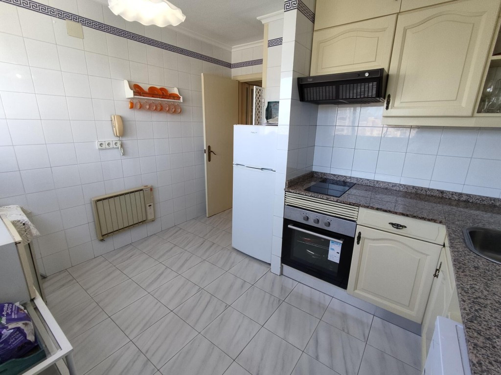 Se vende Apartamento Planta Media de 3 dormitorios en Costa Blanca, Alicante, España