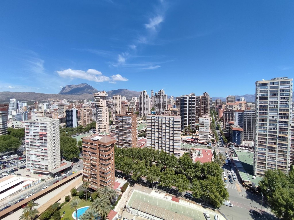 Se vende Apartamento Planta Media de 3 dormitorios en Costa Blanca, Alicante, España