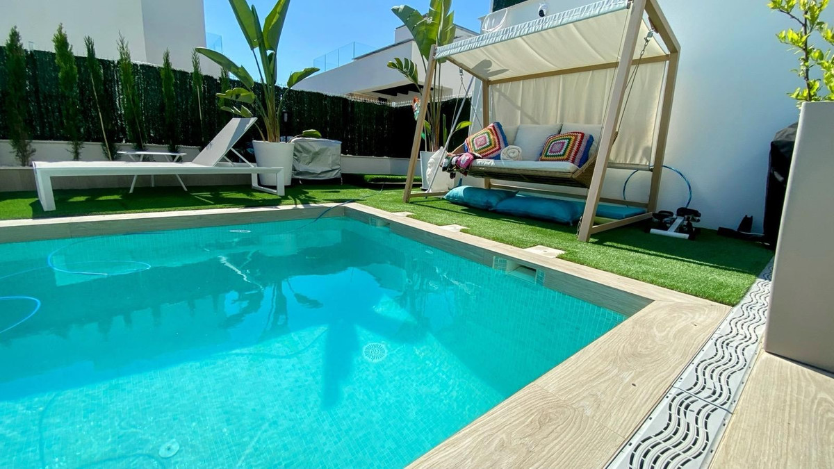4 Bed Townhouse for sale in Finestrat Costa Blanca, Alicante, Spain