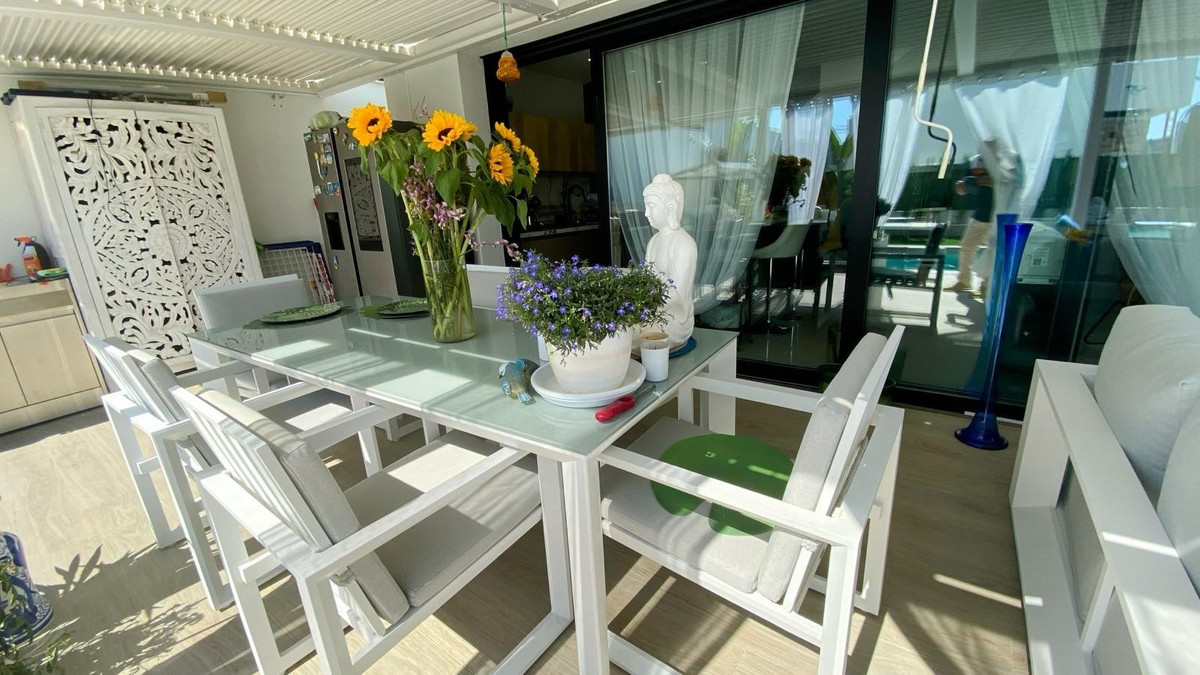 4 Bed Townhouse for sale in Finestrat Costa Blanca, Alicante, Spain