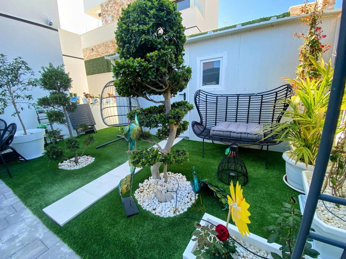 4 Bed Townhouse for sale in Finestrat Costa Blanca, Alicante, Spain