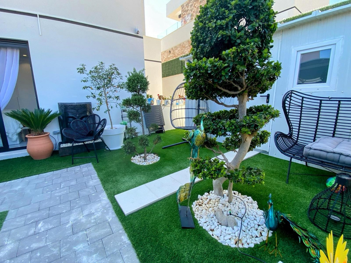 4 Bed Townhouse for sale in Finestrat Costa Blanca, Alicante, Spain