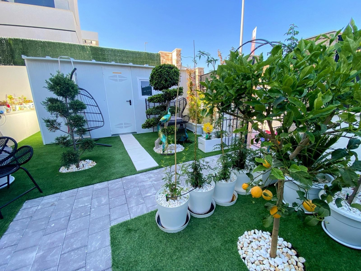 4 Bed Townhouse for sale in Finestrat Costa Blanca, Alicante, Spain