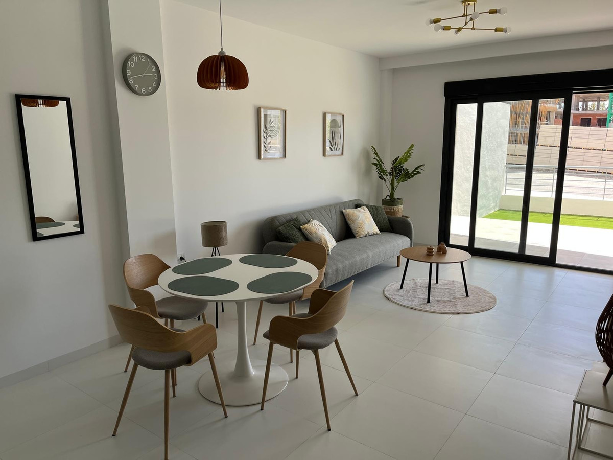 Se vende Apartamento Planta Baja de 2 dormitorios en Costa Blanca, Alicante, España