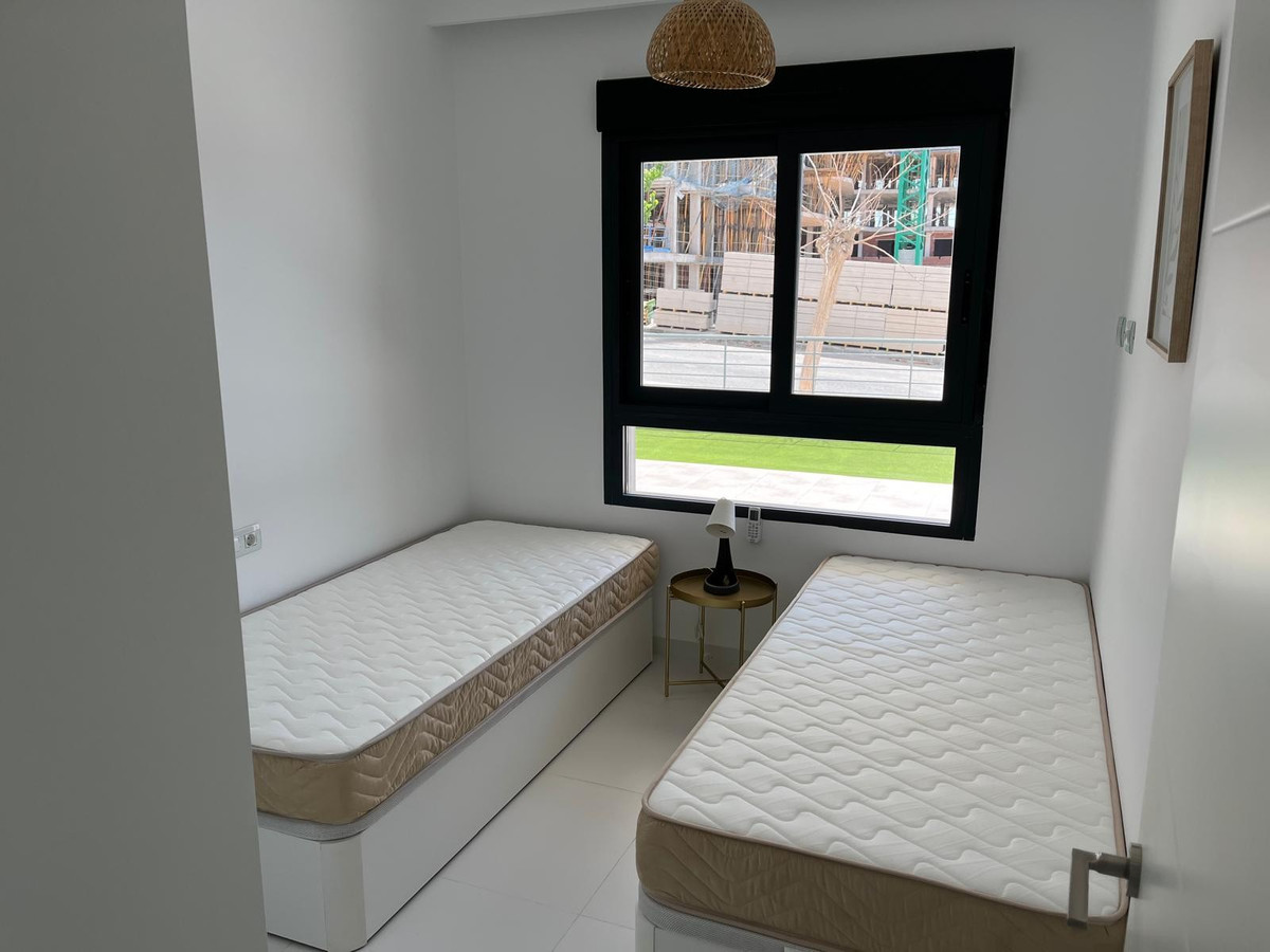 Se vende Apartamento Planta Baja de 2 dormitorios en Costa Blanca, Alicante, España