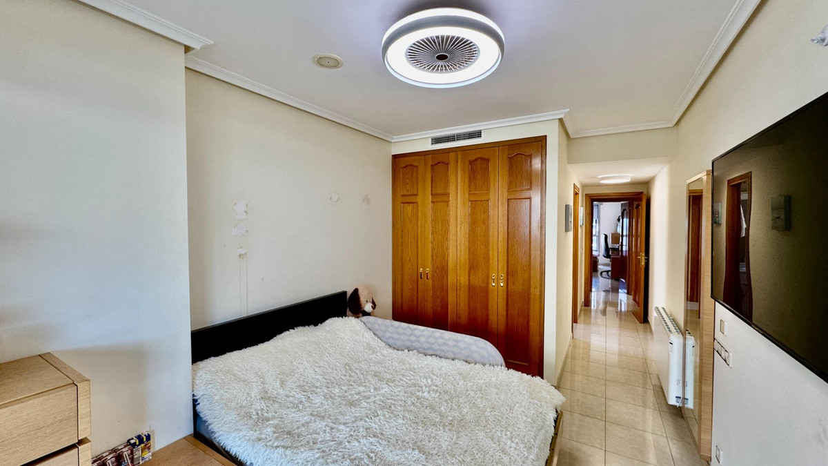 Se vende Apartamento Planta Media de 3 dormitorios en Costa Blanca, Alicante, España