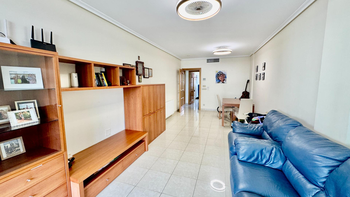 Se vende Apartamento Planta Media de 3 dormitorios en Costa Blanca, Alicante, España
