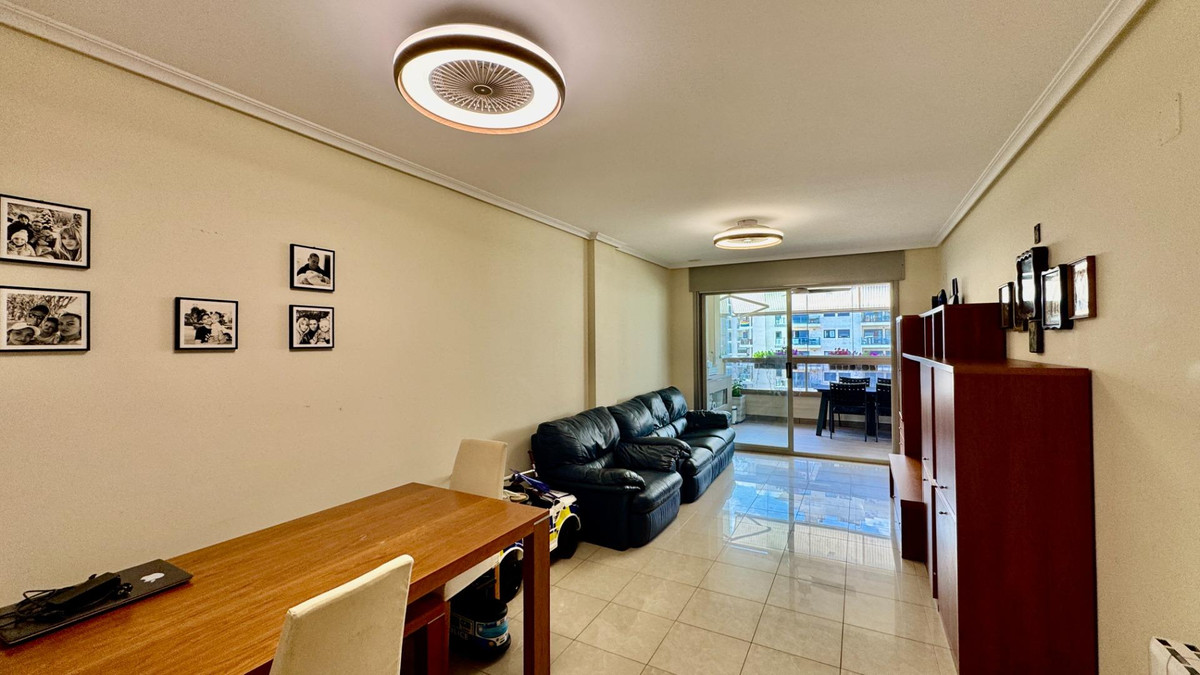 Se vende Apartamento Planta Media de 3 dormitorios en Costa Blanca, Alicante, España