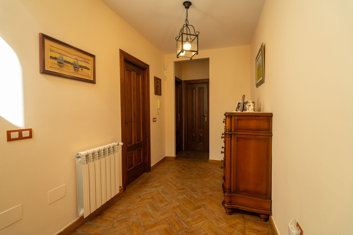5 Bed Townhouse for sale in Pinares De San Antón Málaga Ciudad, Málaga, Spain