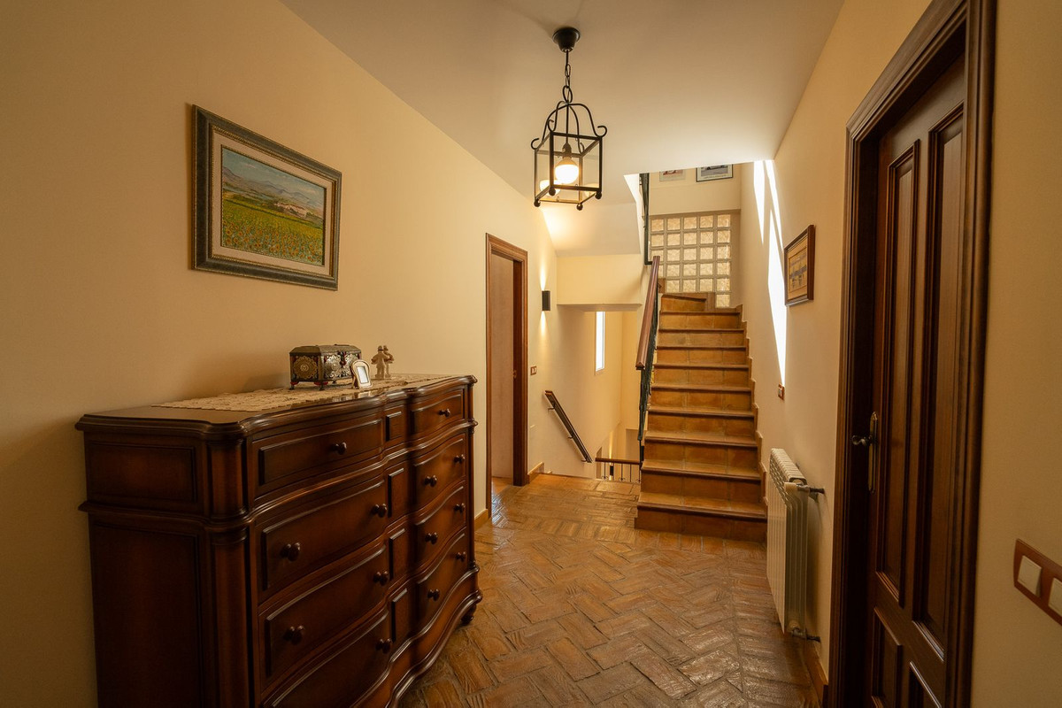 5 Bed Townhouse for sale in Pinares De San Antón Málaga Ciudad, Málaga, Spain