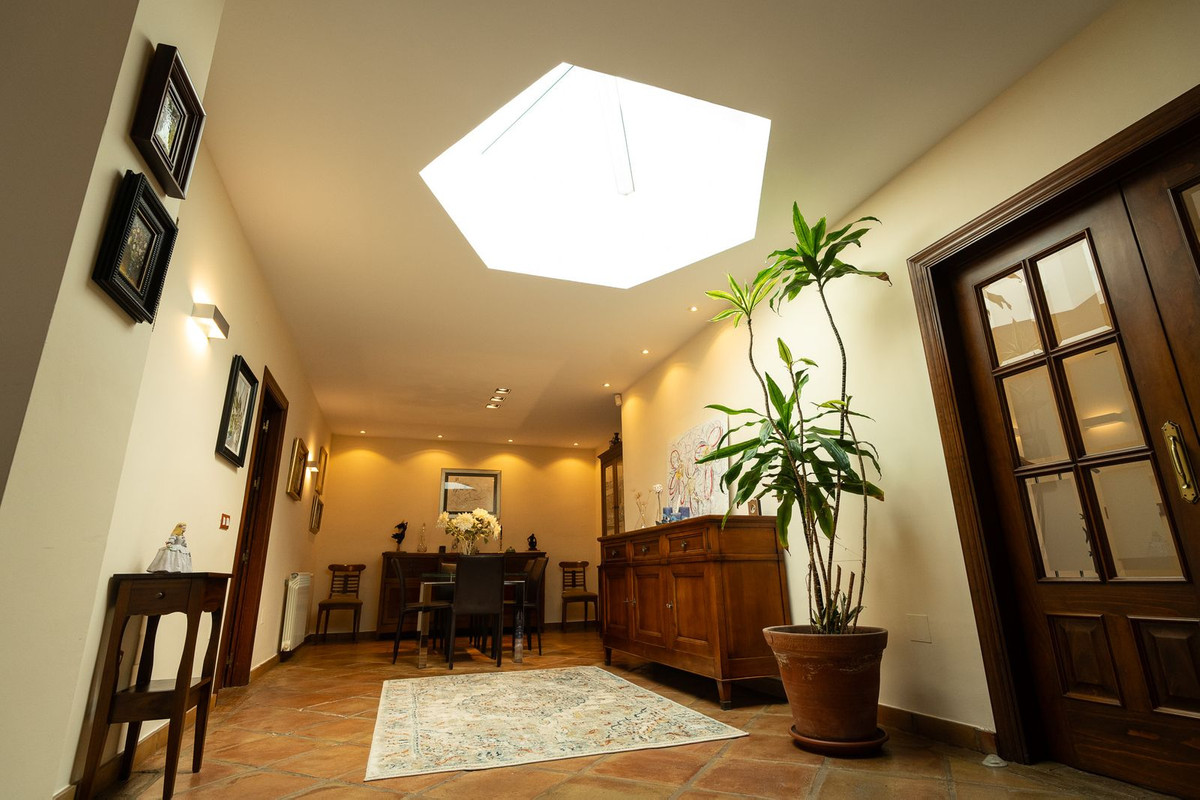 5 Bed Townhouse for sale in Pinares De San Antón Málaga Ciudad, Málaga, Spain