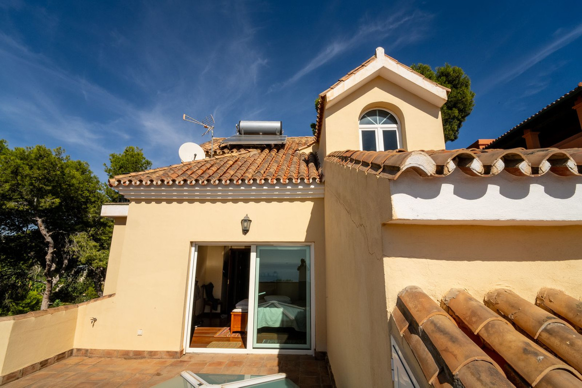 5 Bed Townhouse for sale in Pinares De San Antón Málaga Ciudad, Málaga, Spain