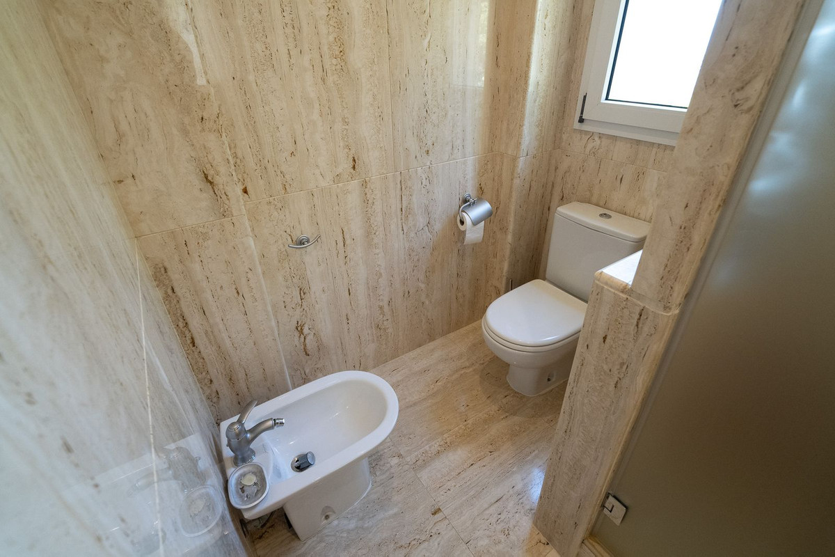 5 Bed Townhouse for sale in Pinares De San Antón Málaga Ciudad, Málaga, Spain