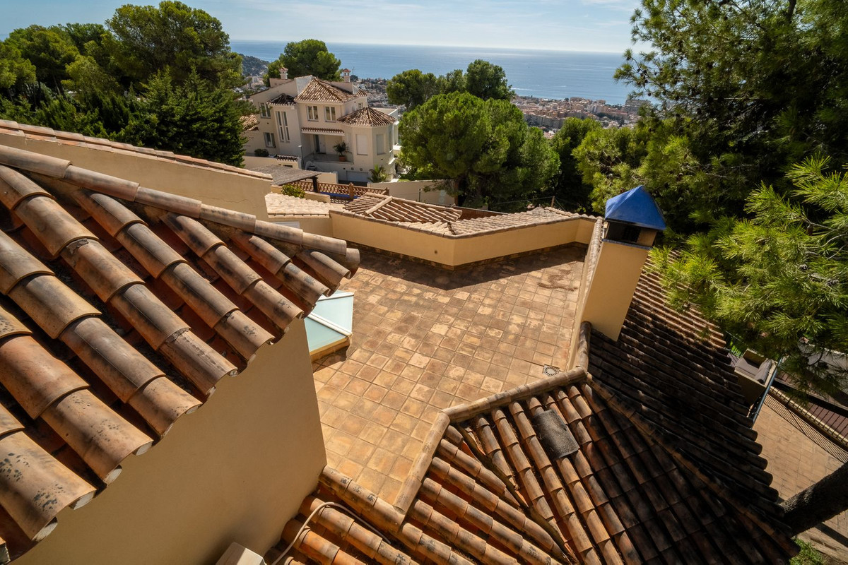 5 Bed Townhouse for sale in Pinares De San Antón Málaga Ciudad, Málaga, Spain