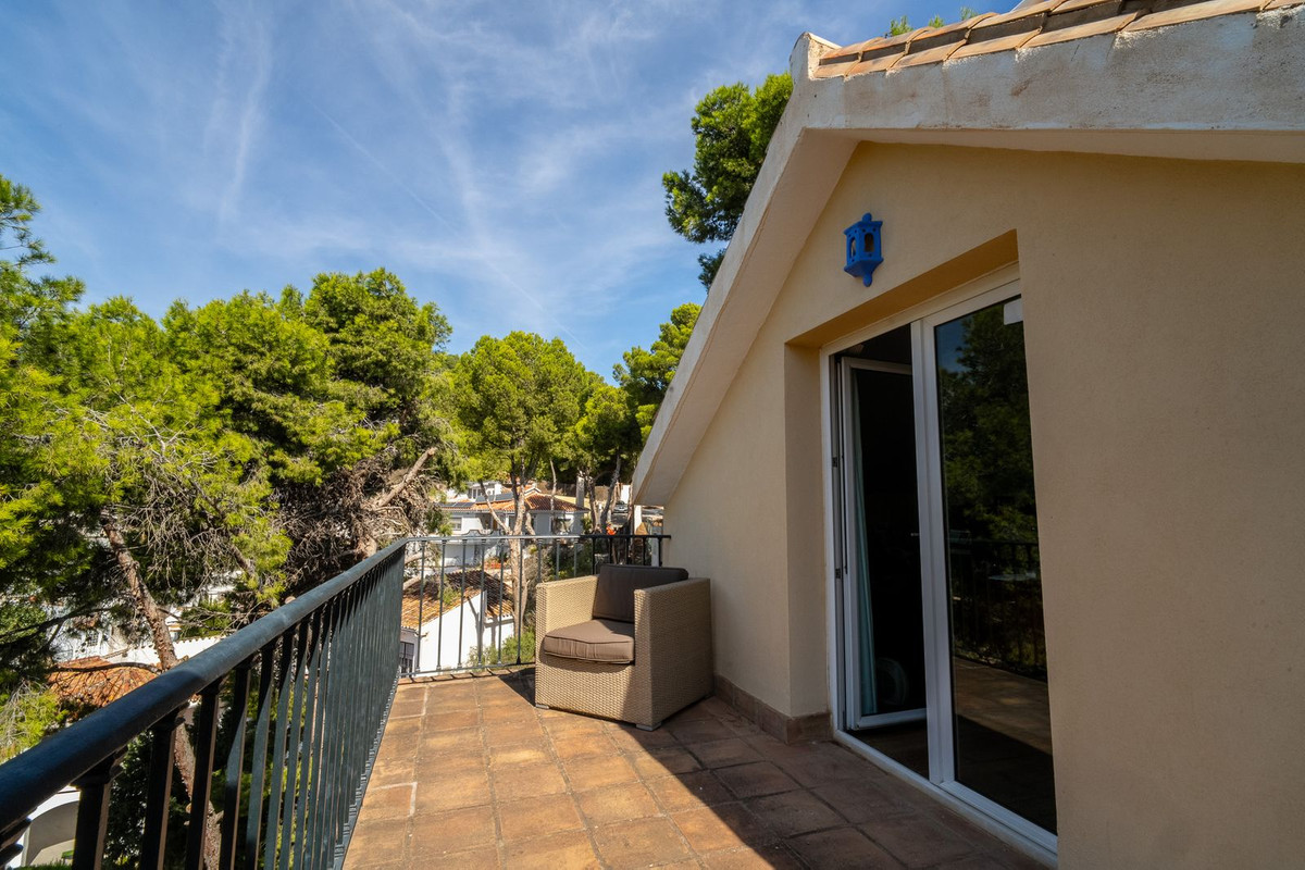 5 Bed Townhouse for sale in Pinares De San Antón Málaga Ciudad, Málaga, Spain