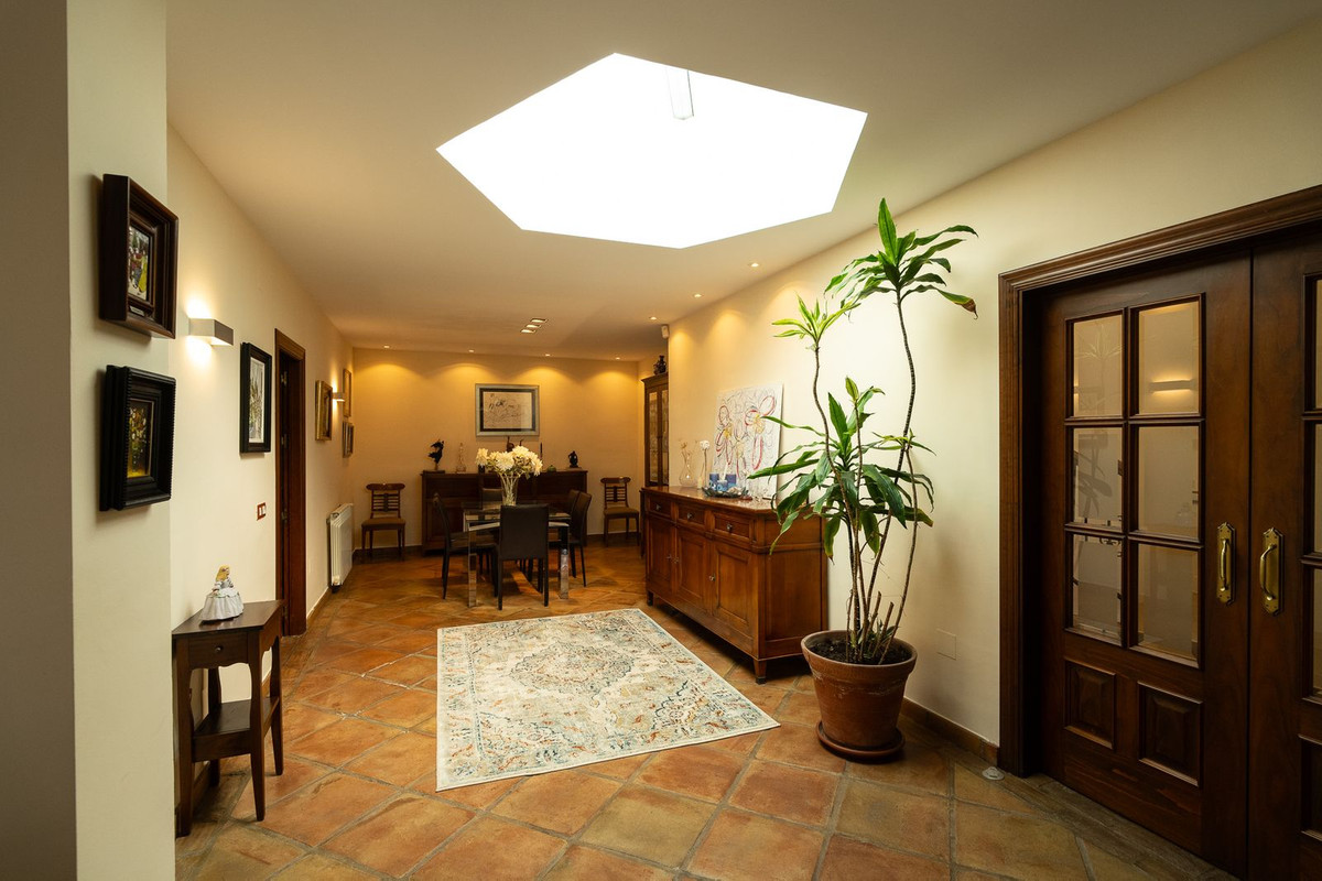 5 Bed Townhouse for sale in Pinares De San Antón Málaga Ciudad, Málaga, Spain