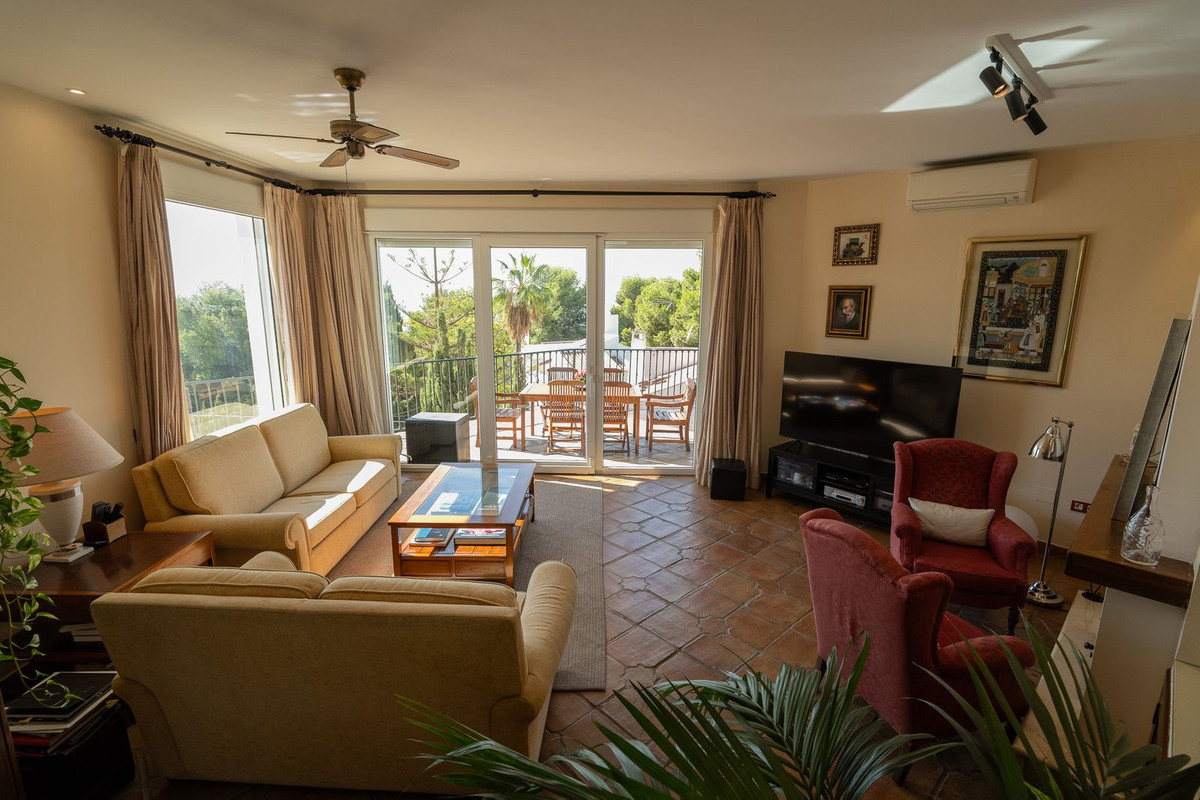 5 Bed Townhouse for sale in Pinares De San Antón Málaga Ciudad, Málaga, Spain