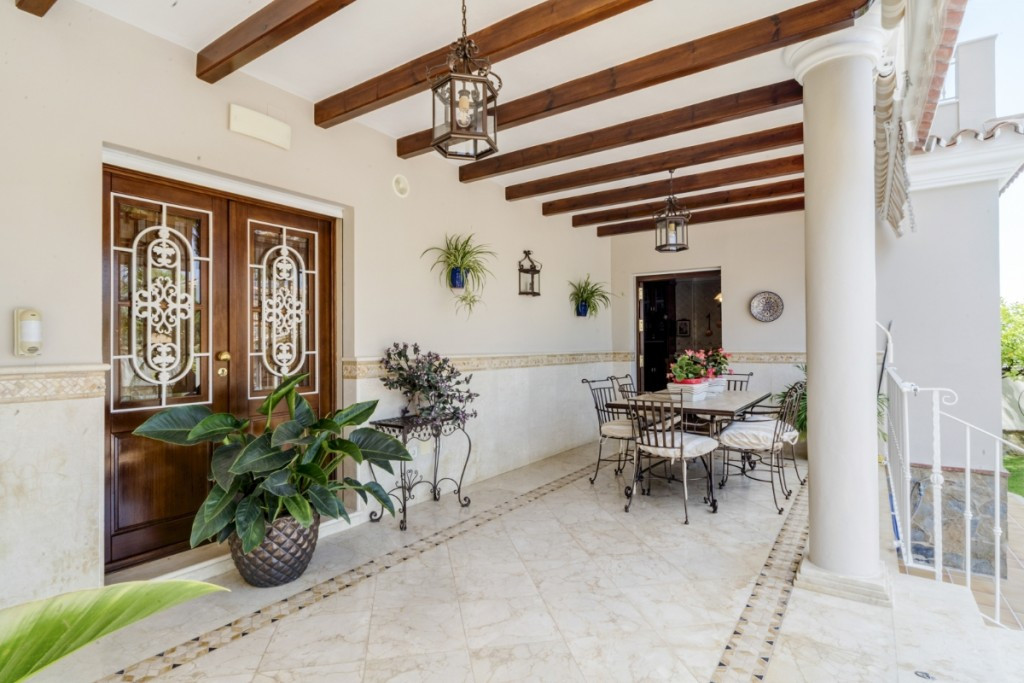 6 Bed Townhouse for sale in Alhaurín El Grande Costa Del Sol, Málaga, Spain
