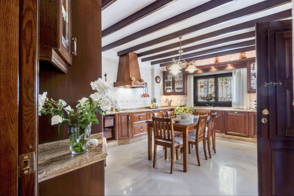 6 Bed Townhouse for sale in Alhaurín El Grande Costa Del Sol, Málaga, Spain