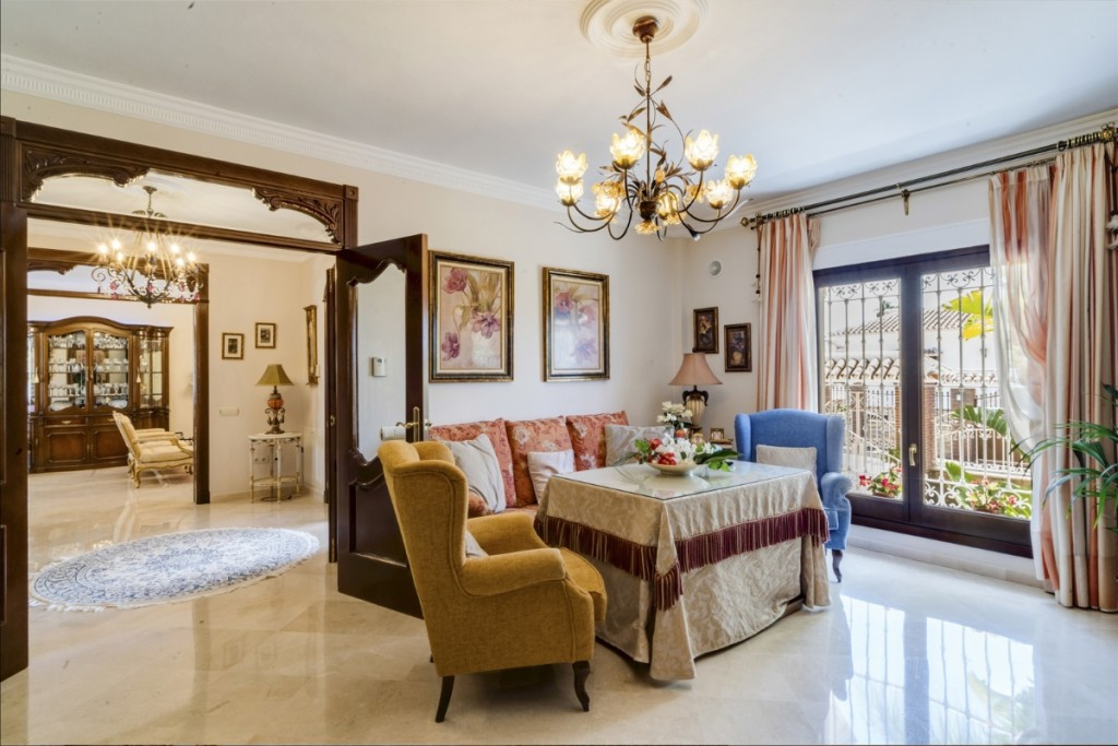6 Bed Townhouse for sale in Alhaurín El Grande Costa Del Sol, Málaga, Spain
