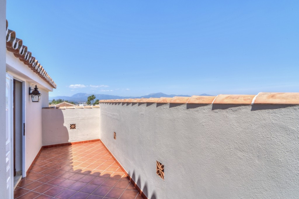 6 Bed Townhouse for sale in Alhaurín El Grande Costa Del Sol, Málaga, Spain