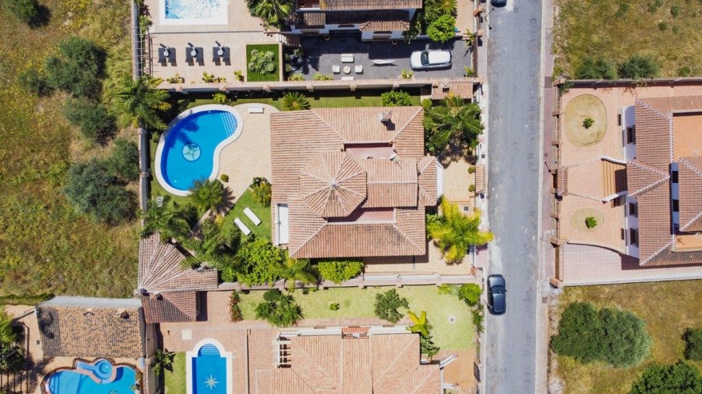 6 Bed Townhouse for sale in Alhaurín El Grande Costa Del Sol, Málaga, Spain