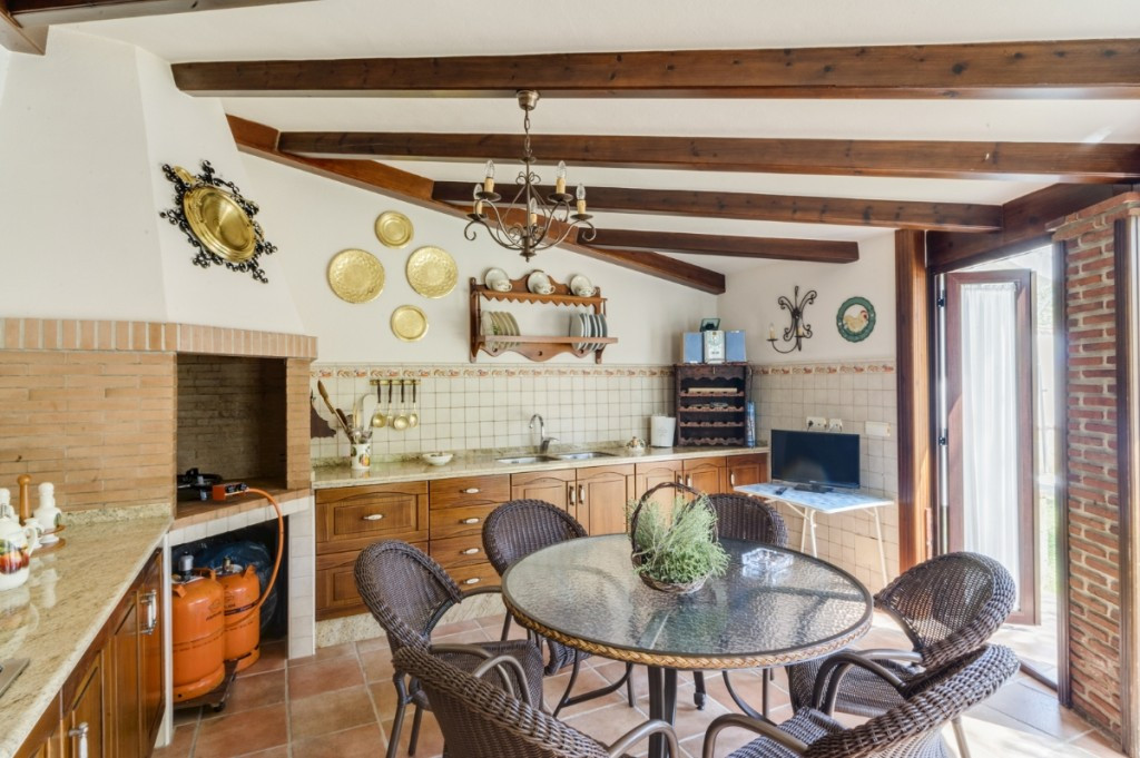 6 Bed Townhouse for sale in Alhaurín El Grande Costa Del Sol, Málaga, Spain
