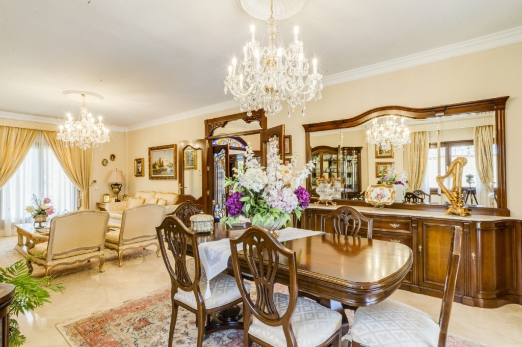 6 Bed Townhouse for sale in Alhaurín El Grande Costa Del Sol, Málaga, Spain