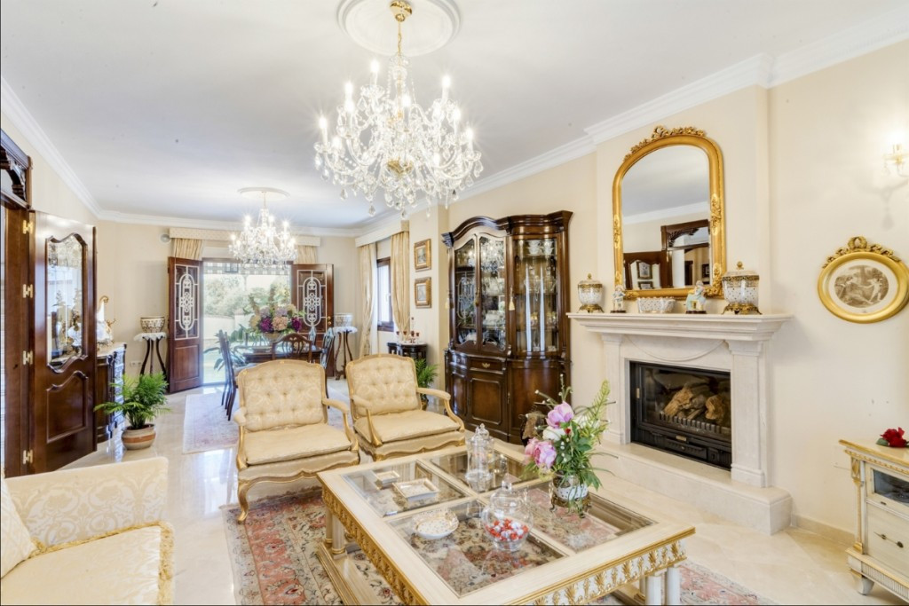 6 Bed Townhouse for sale in Alhaurín El Grande Costa Del Sol, Málaga, Spain