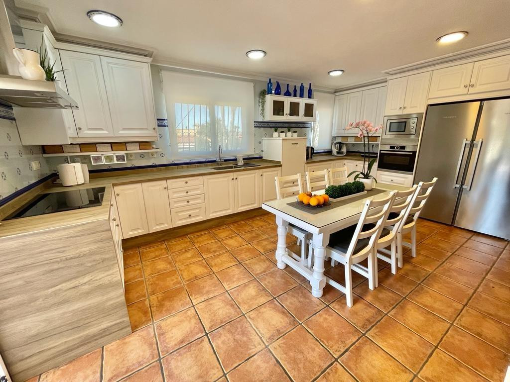 8 Bed Townhouse for sale in Gran Alacant Costa Blanca, Alicante, Spain