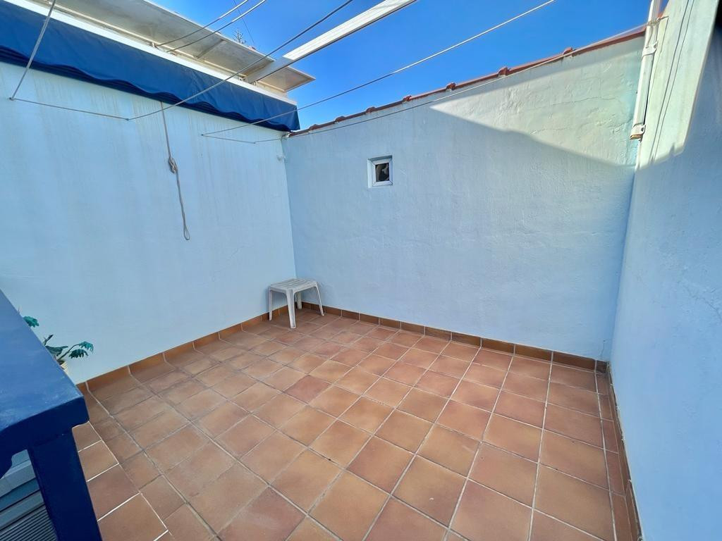 8 Bed Townhouse for sale in Gran Alacant Costa Blanca, Alicante, Spain