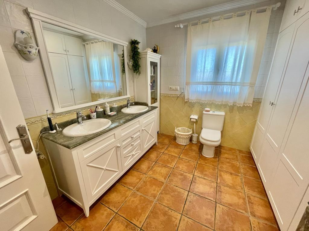 8 Bed Townhouse for sale in Gran Alacant Costa Blanca, Alicante, Spain