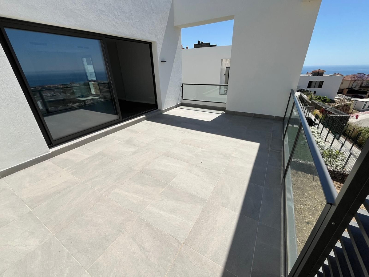 3 Bed Townhouse for sale in Riviera Del Sol Costa Del Sol, Málaga, Spain