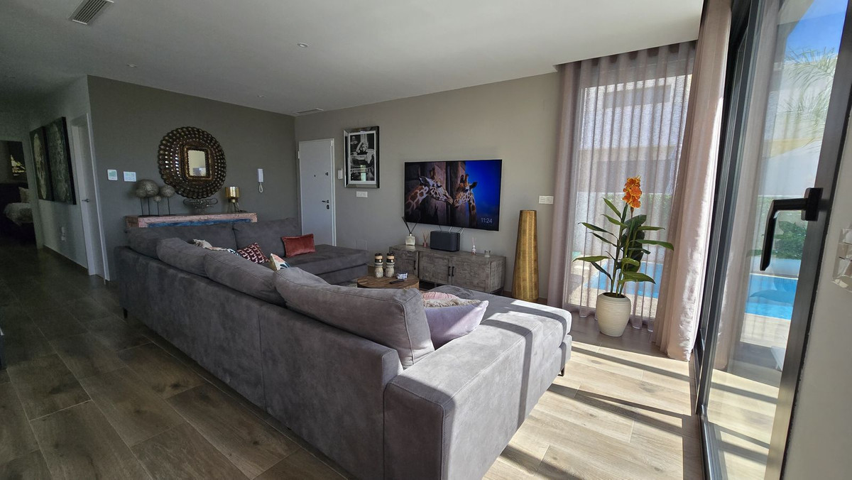 3 Bed Townhouse for sale in Los Montesinos Costa Blanca, Alicante, Spain