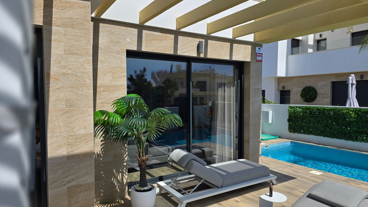 3 Bed Townhouse for sale in Los Montesinos Costa Blanca, Alicante, Spain