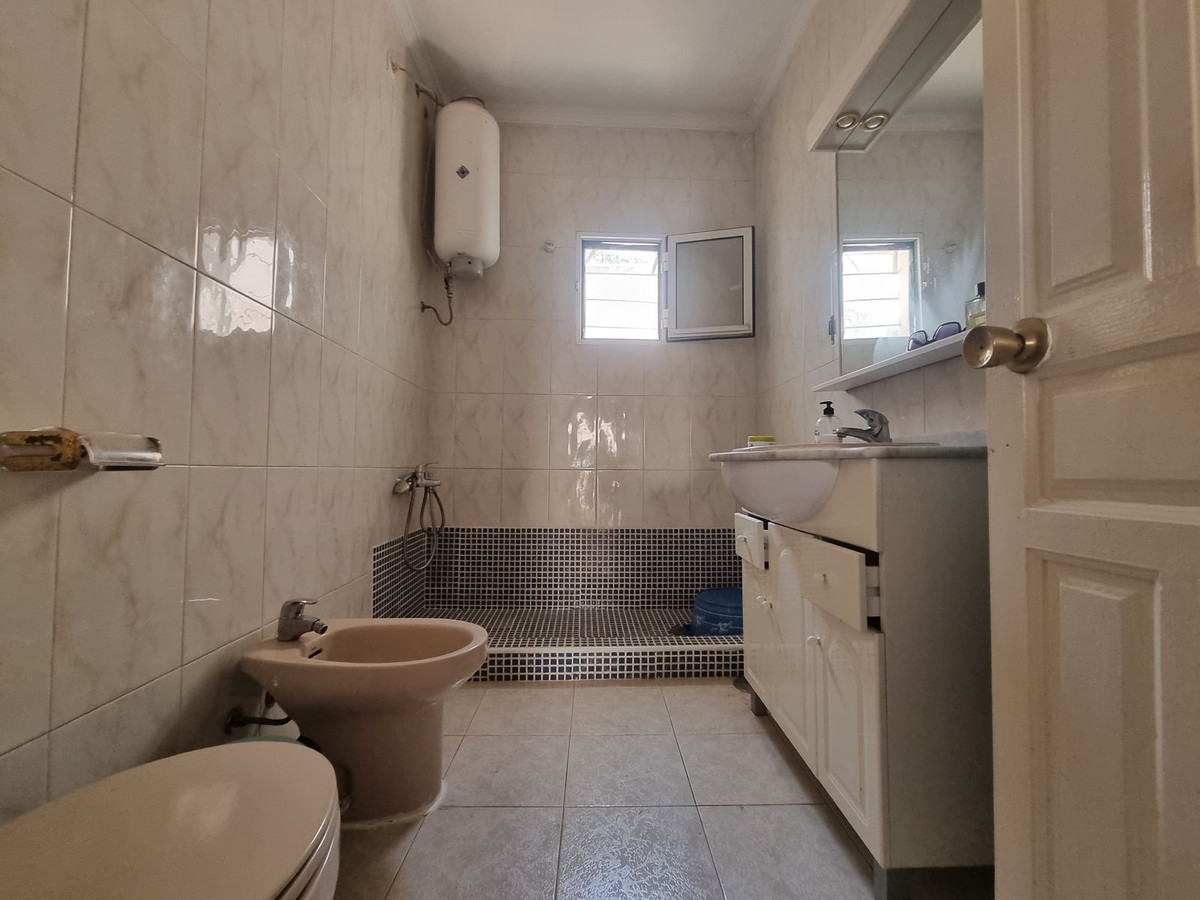 Se vende Finca - Cortijo de 3 dormitorios en Costa Del Sol, Málaga, España
