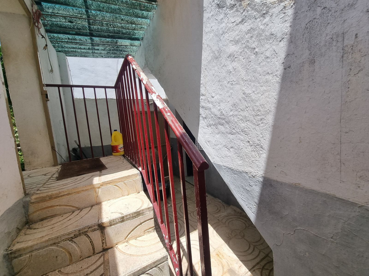 Se vende Finca - Cortijo de 3 dormitorios en Costa Del Sol, Málaga, España