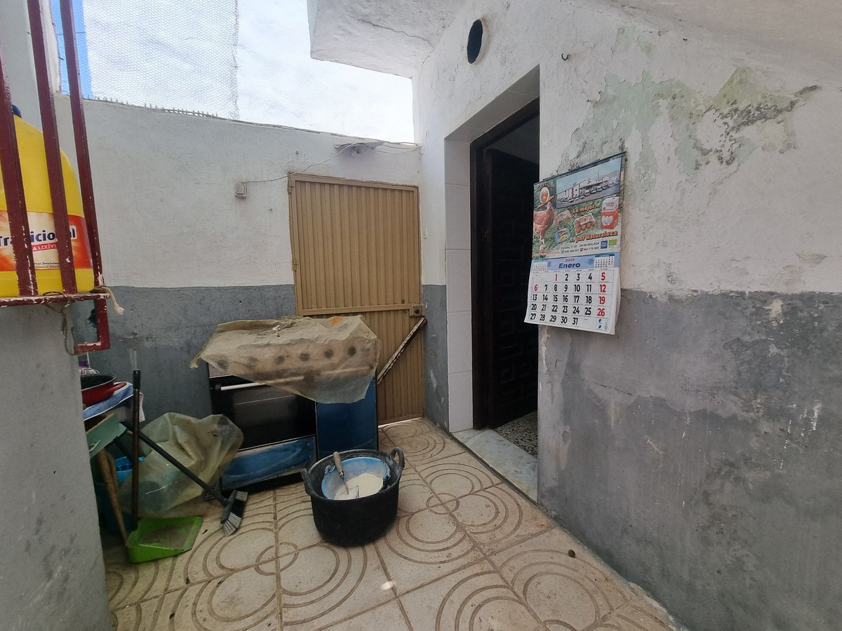 Se vende Finca - Cortijo de 3 dormitorios en Costa Del Sol, Málaga, España