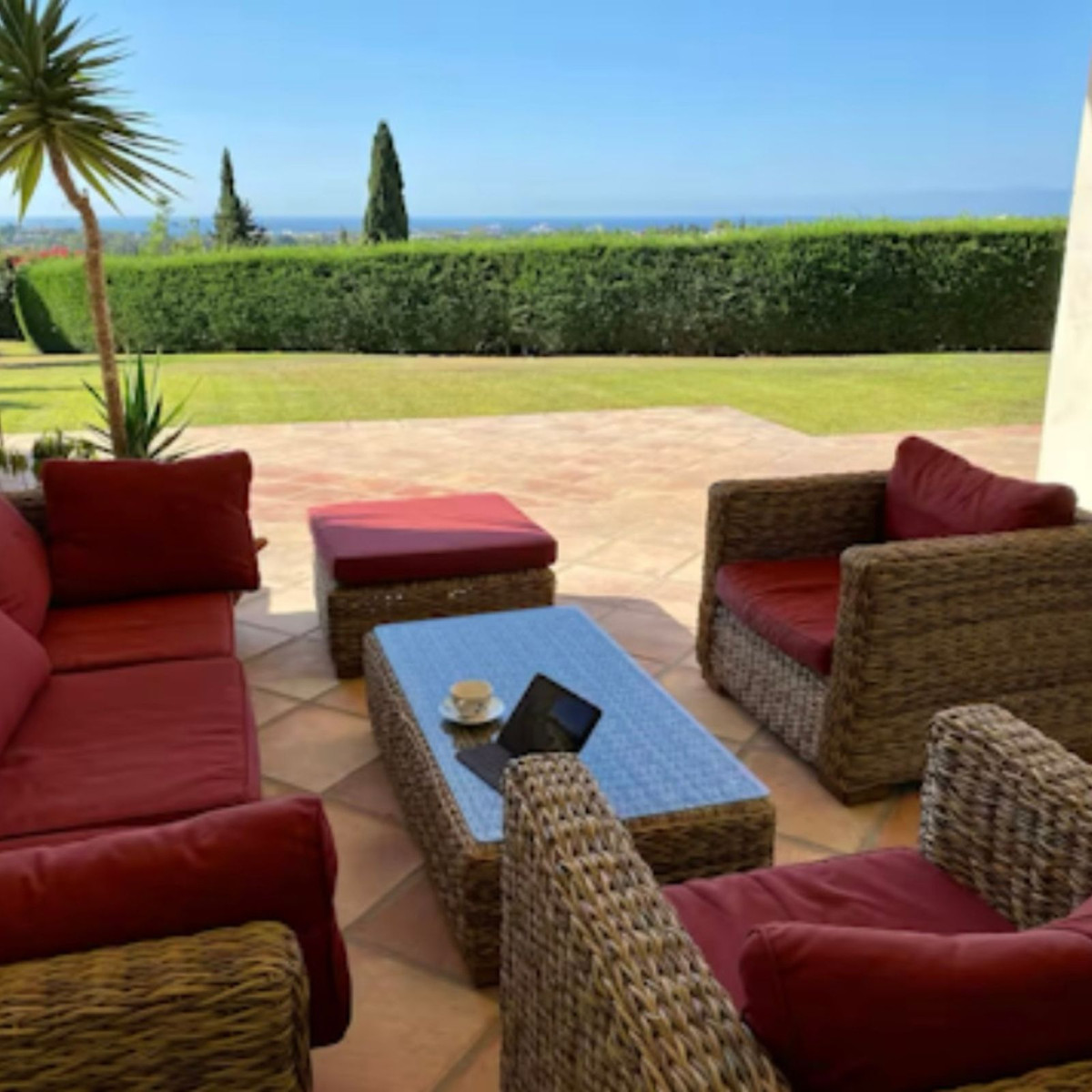 5 Bed Townhouse for sale in Benahavís Costa Del Sol, Málaga, Spain