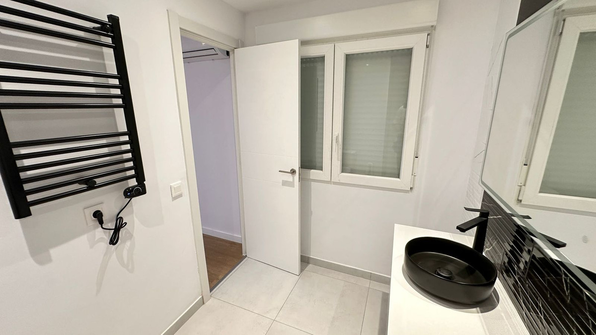 2 Bed Apartment for sale in Benidorm Costa Blanca, Alicante, Spain