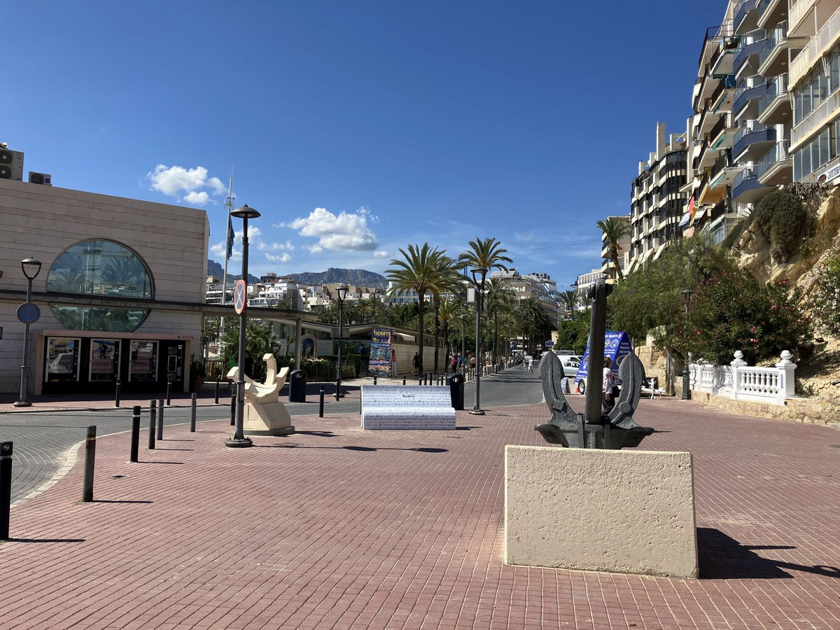 2 Bed Apartment for sale in Benidorm Costa Blanca, Alicante, Spain
