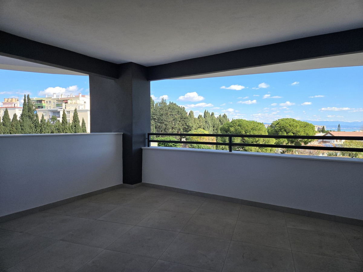 3 Bed Apartment for sale in Torremolinos Costa Del Sol, Málaga, Spain