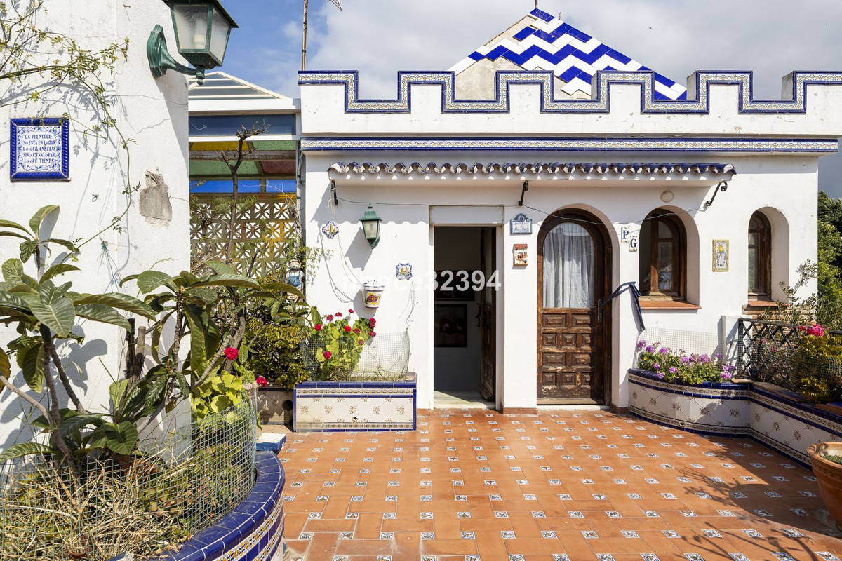 Se vende Villa - Chalet de 8 dormitorios en Costa Del Sol, Málaga, España
