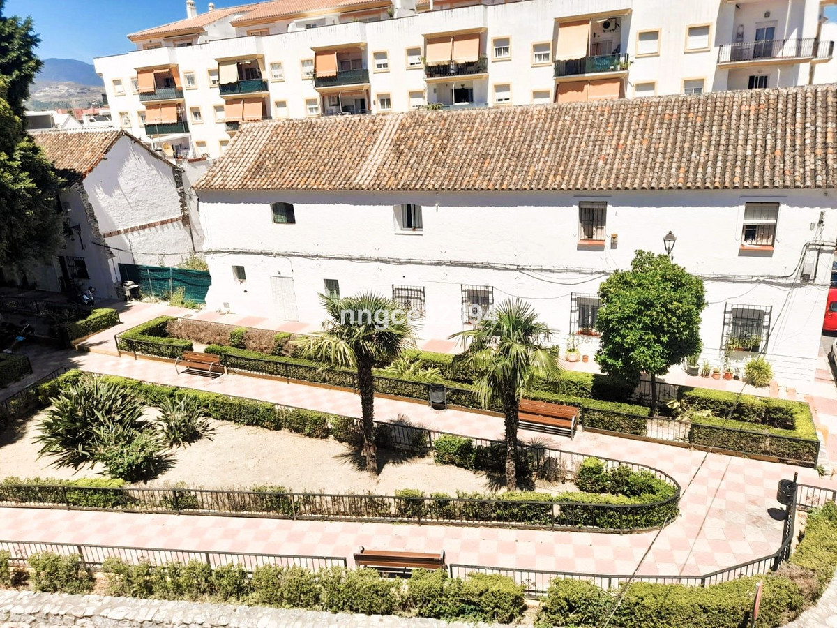 Se vende Villa - Chalet de 8 dormitorios en Costa Del Sol, Málaga, España