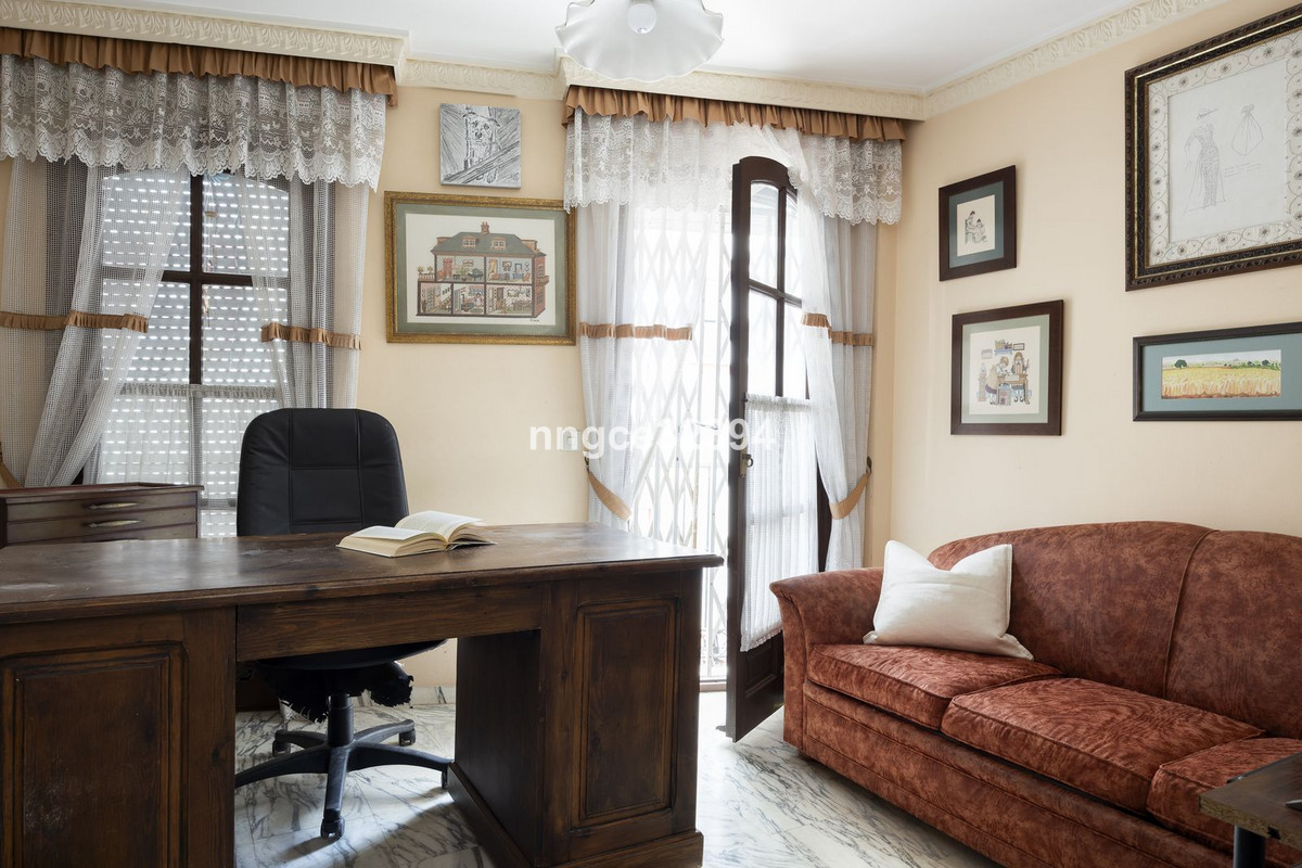 Se vende Villa - Chalet de 8 dormitorios en Costa Del Sol, Málaga, España