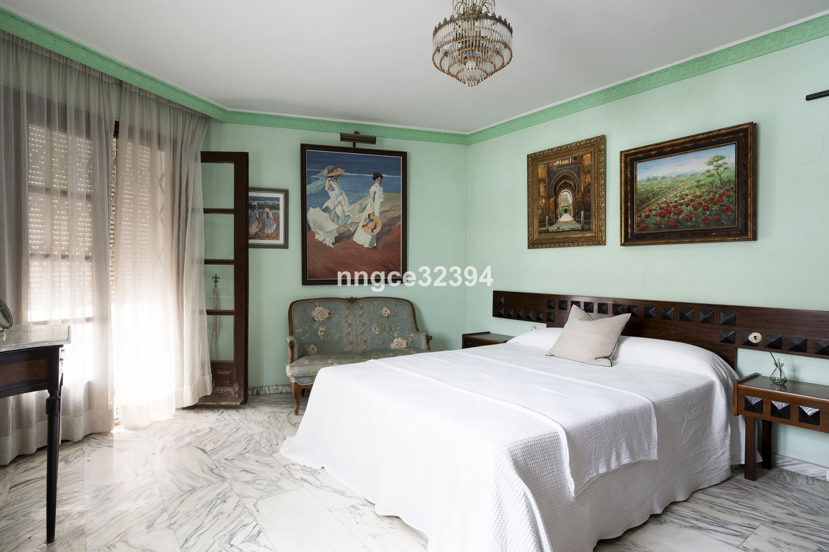Se vende Villa - Chalet de 8 dormitorios en Costa Del Sol, Málaga, España