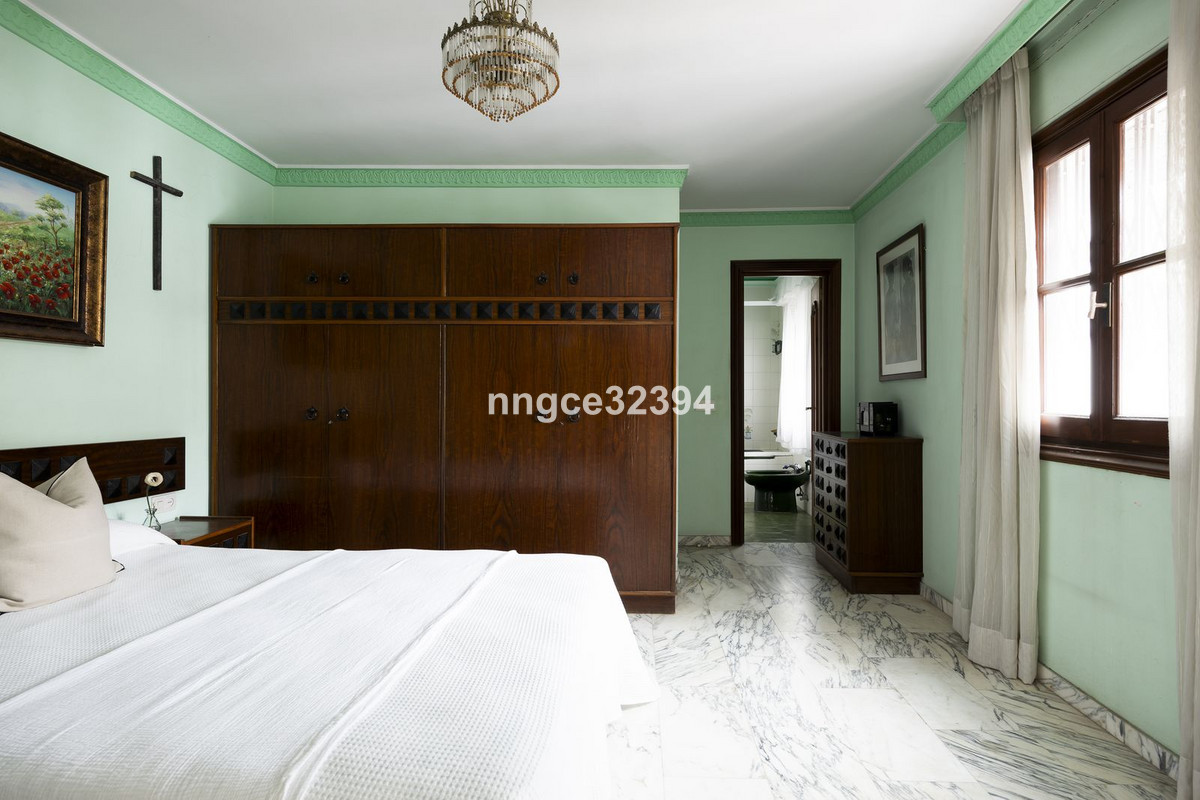 Se vende Villa - Chalet de 8 dormitorios en Costa Del Sol, Málaga, España