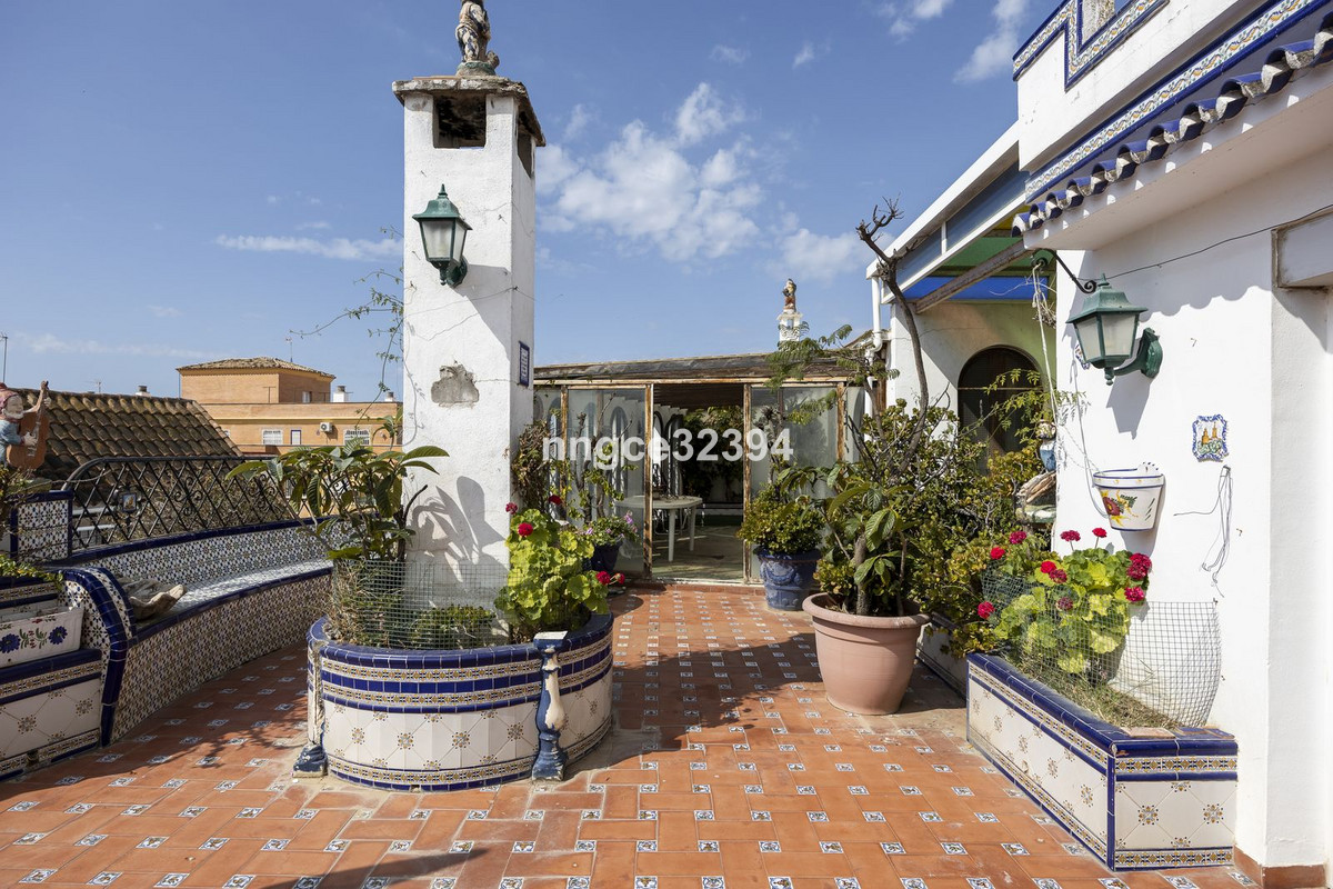 Se vende Villa - Chalet de 8 dormitorios en Costa Del Sol, Málaga, España
